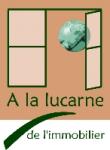 A la lucarne